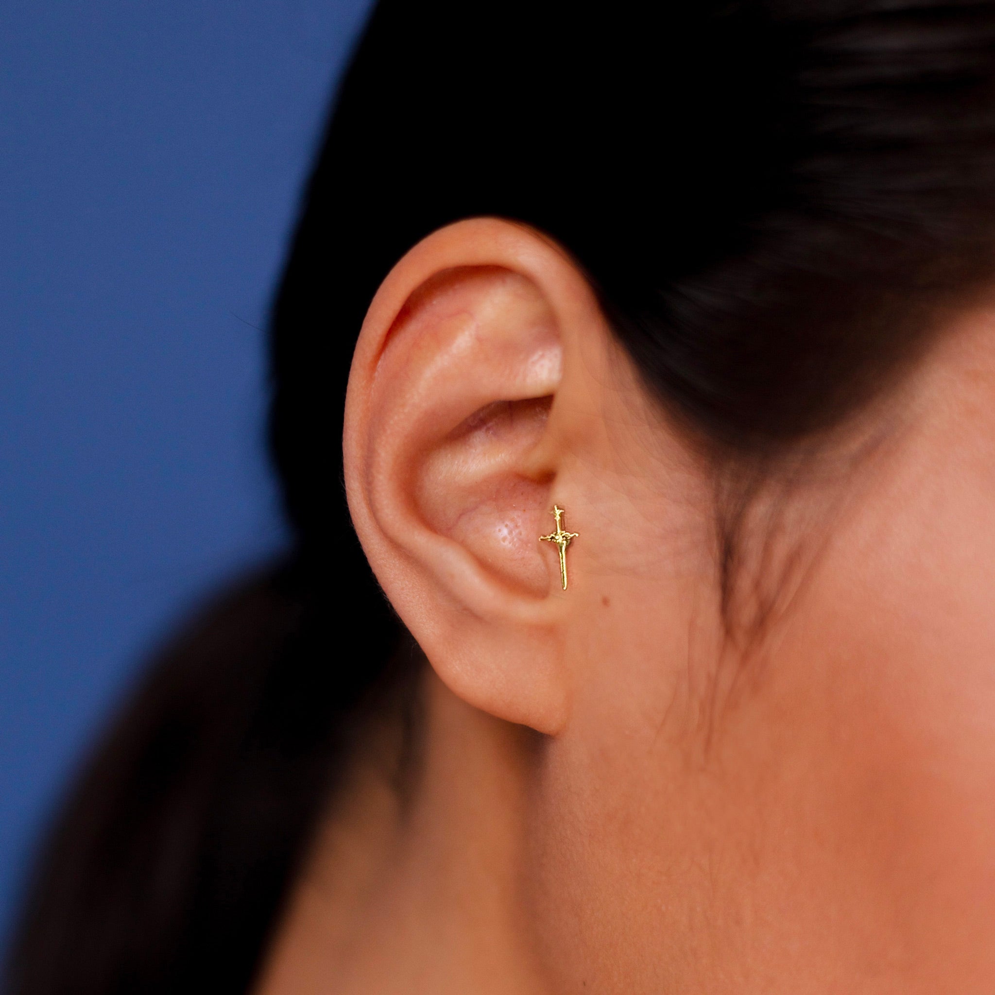 Sword shaped piercing stud in 18k rose gold – SÉBASTIENNE JEWELRY