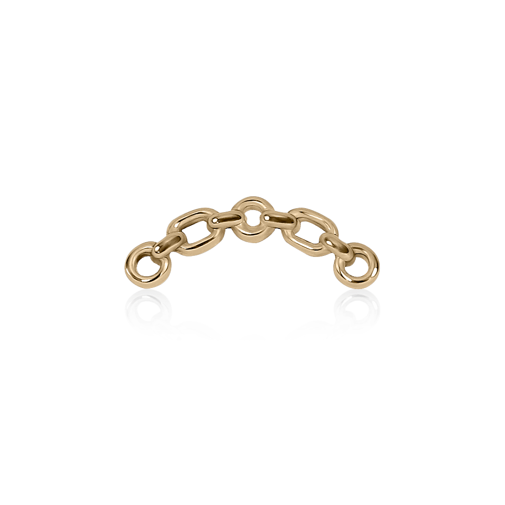 Curved chain mesh convict ear piercing stud in 18k yellow gold