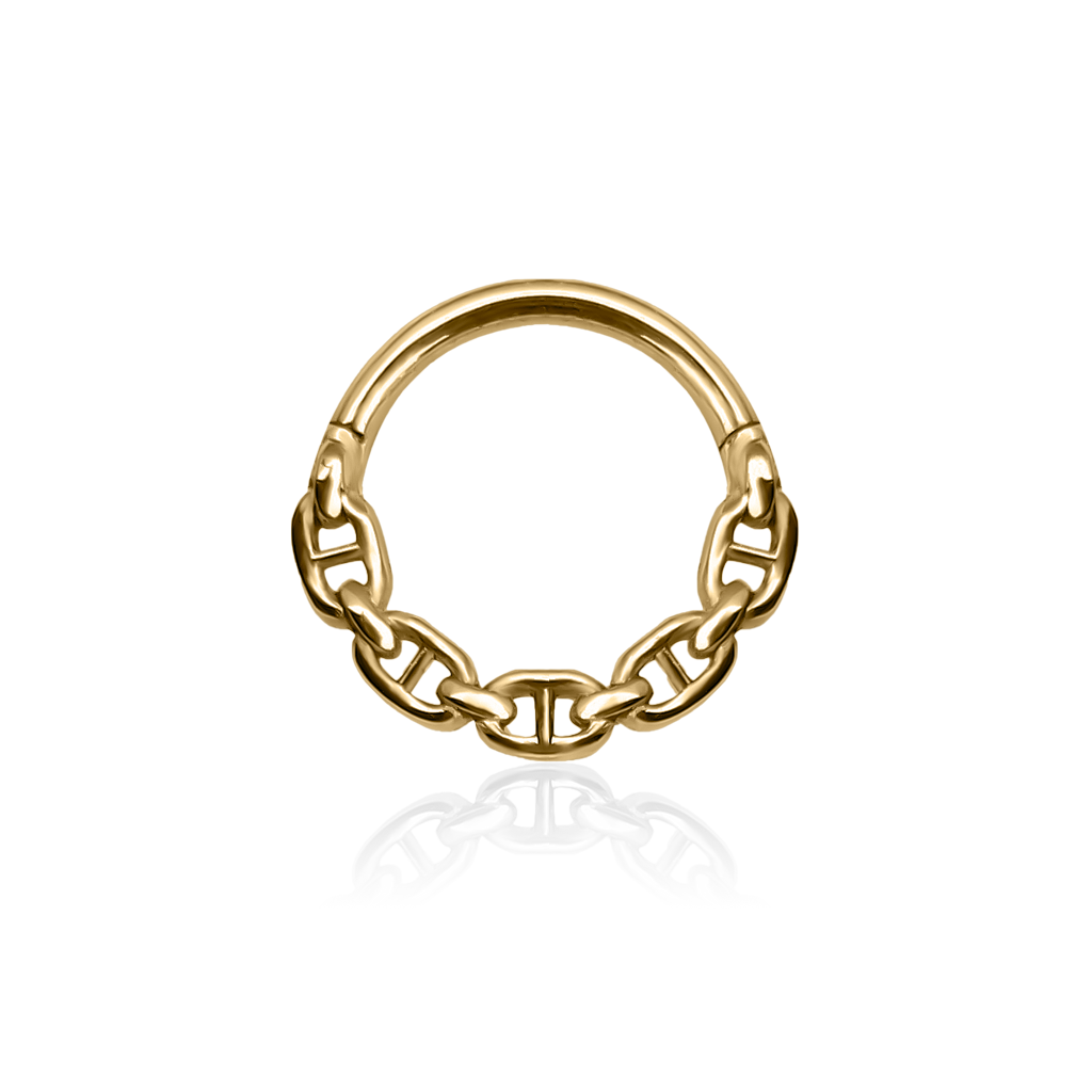 Front-facing 18k yellow gold piercing ring mariner anchor link chain