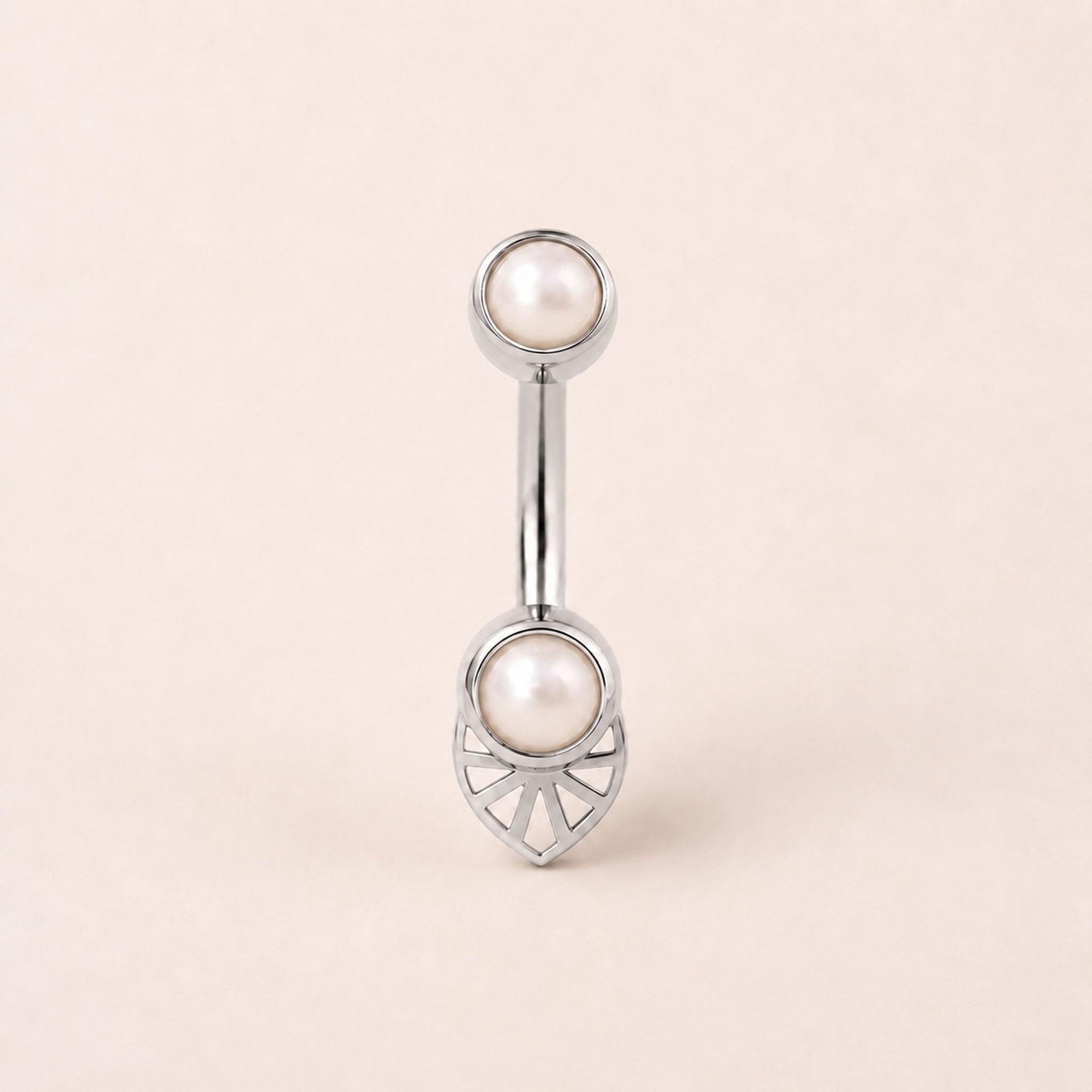 SITA - 18k White Gold &amp; Fresh Water Pearls Rook Piercing