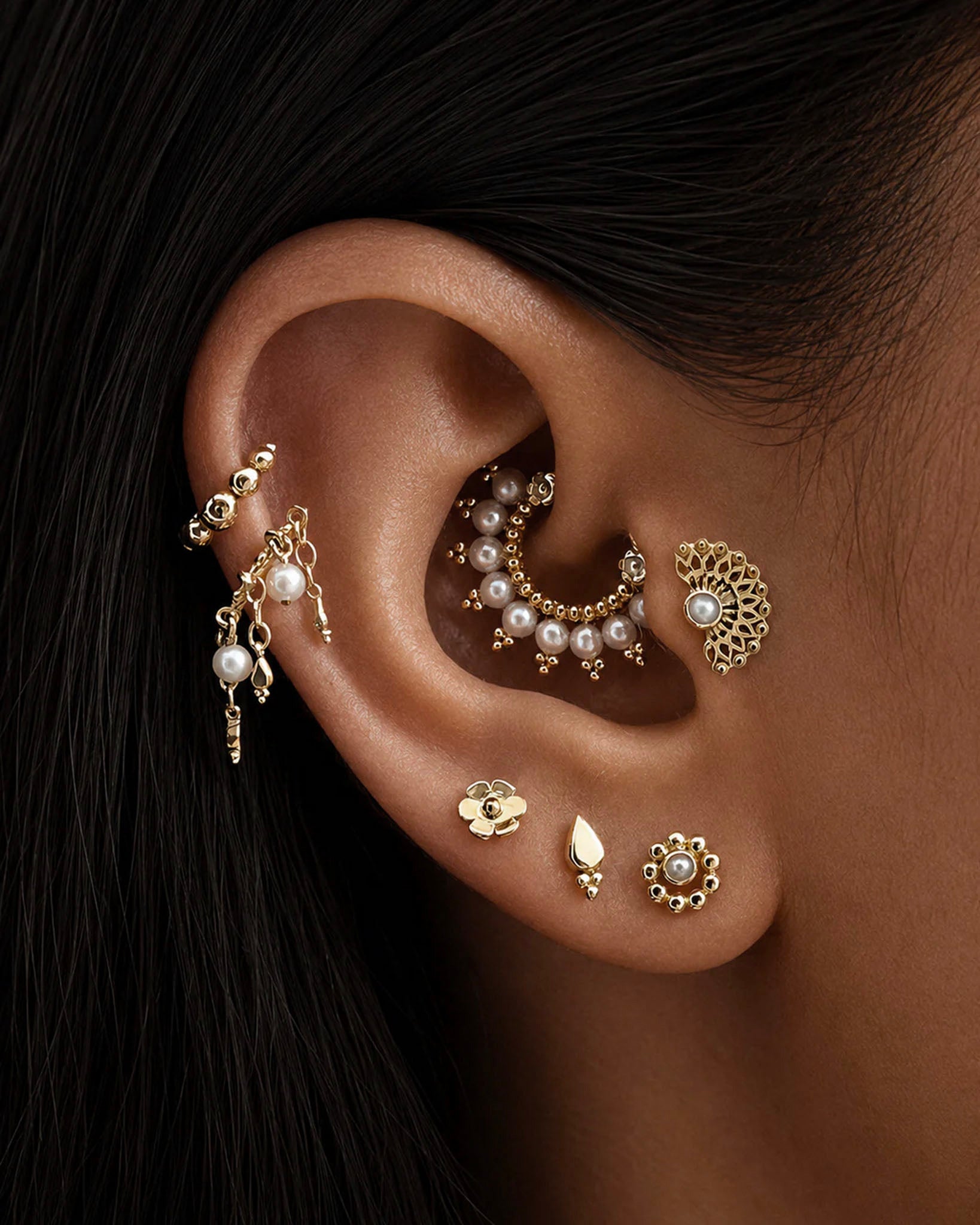 LOU - 18k Yellow Gold &amp; Fresh Water Pearl Piercing Stud
