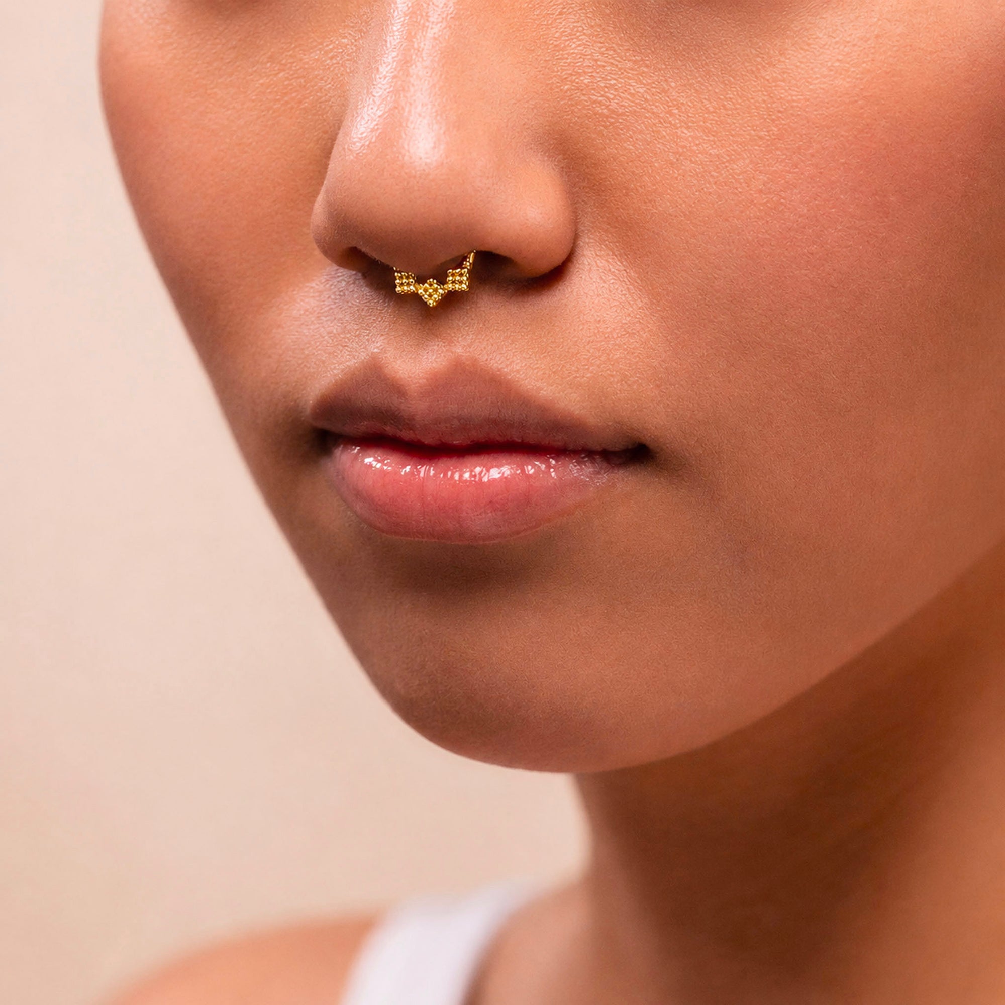 YAHYA FACE - 18k Yellow Gold Piercing Ring